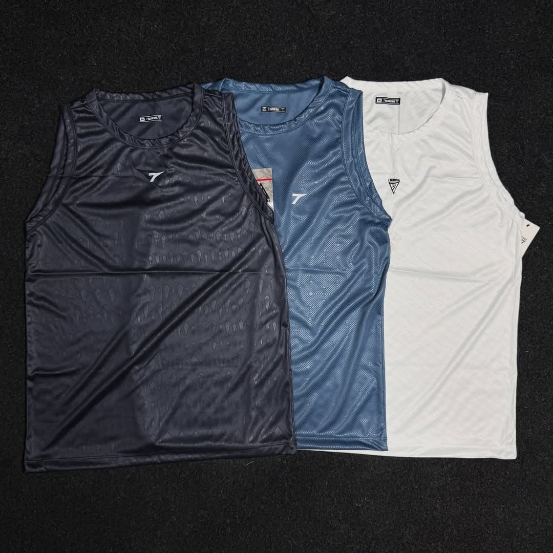 Camiseta Essential